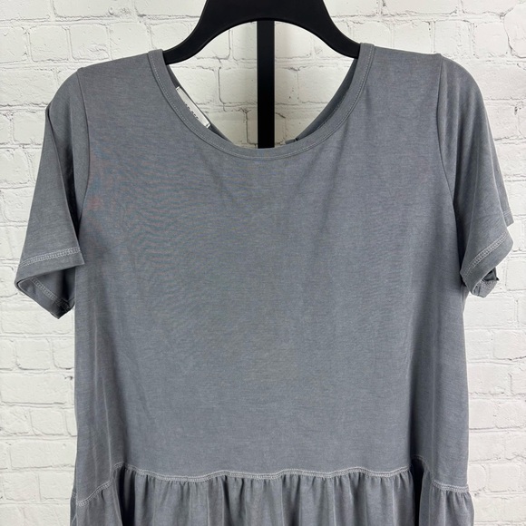 Mod Ref Gray Ruffle Tie Back T-Shirt Size Large - Picture 2 of 7